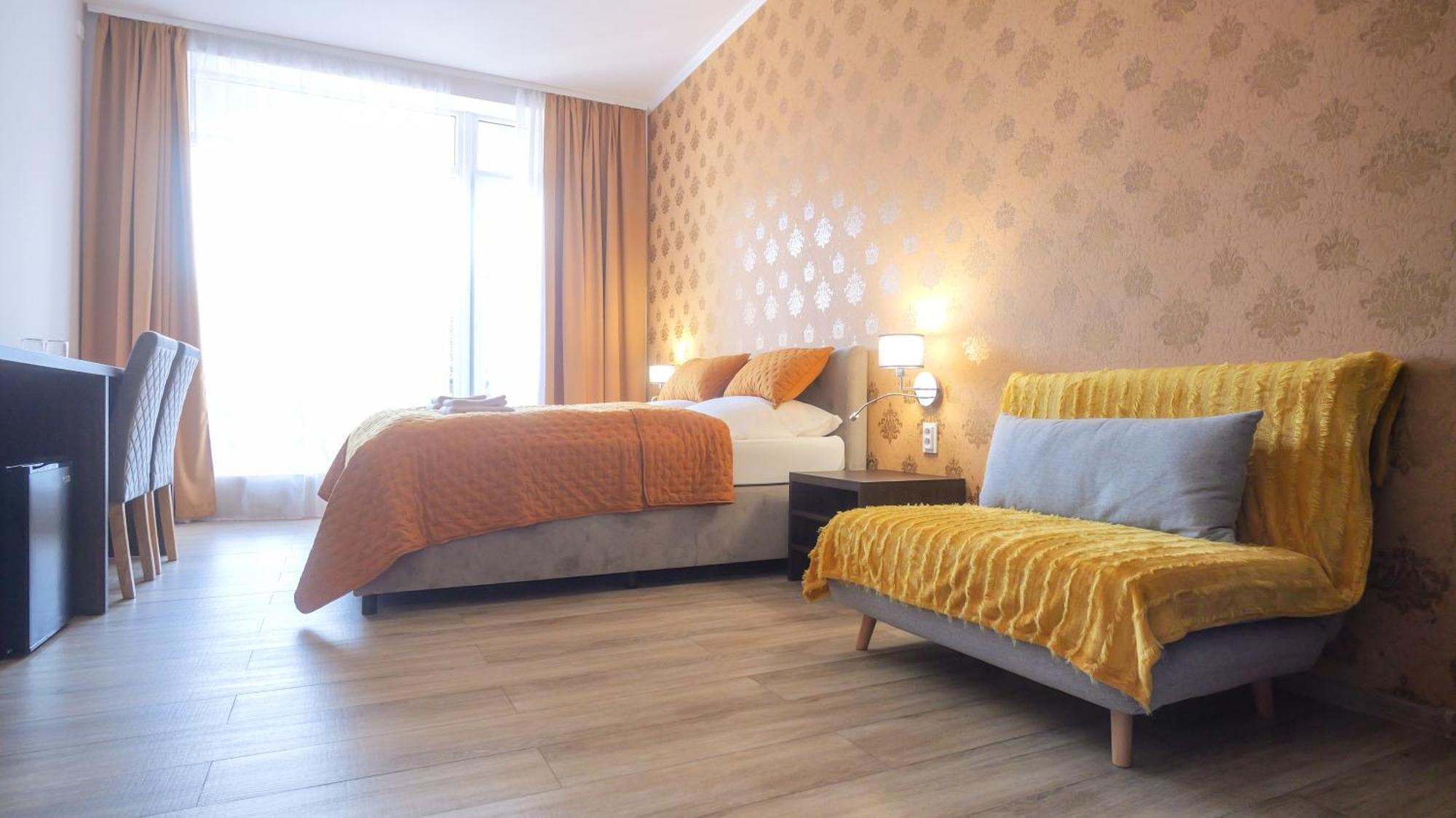 Premium City Centre Bedrooms Presov Luaran gambar